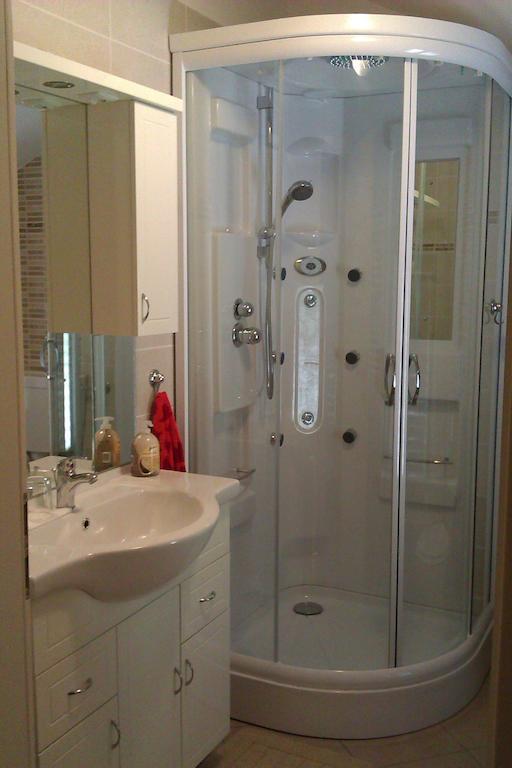 Studio Brnat Apartment โคบาริด ห้อง รูปภาพ